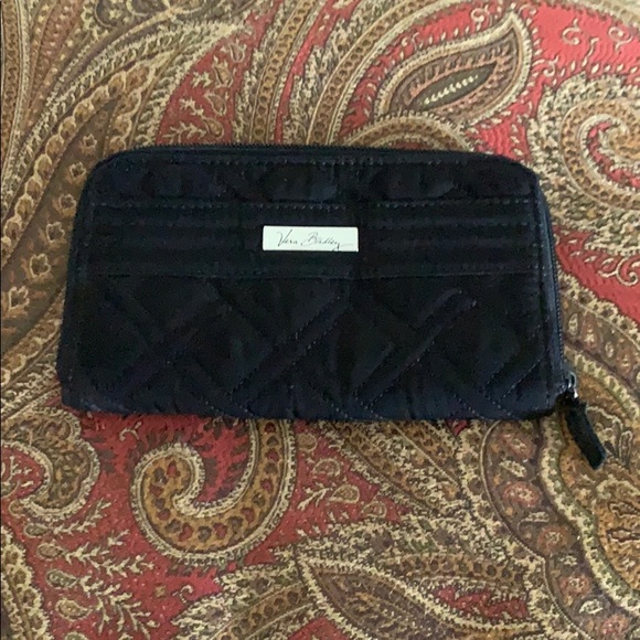 vera bradley black quilted wallet